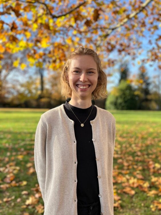 a98bb574-b5ff-4c42-8945-f506c8bd0c2d